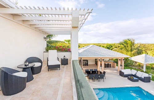 Long Bay Hills Villa | Sea La Vie - Beachside 4 Bedroom Villa, Unit #1