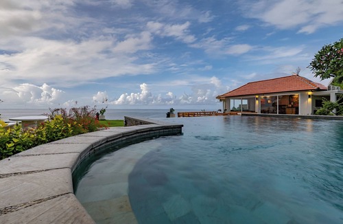 Bukti Villa | Seaside Oceana Suites by Mahaprana