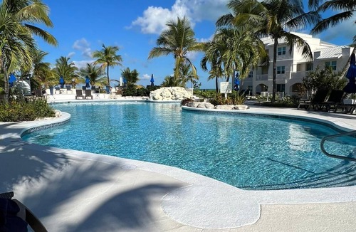 Wheeland Settlement Condo | Secluded Condo, Beautiful Turquoise water awaits you!