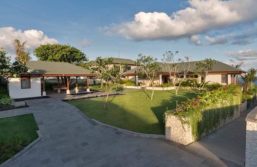 Kutuh Villa | Secluded Elegance with Ocean Views – Bali Villa 1090