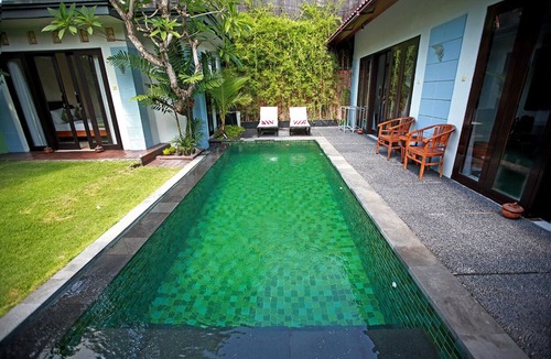 Dyanapura Villa | Seminyak 3 Bedroom Pool Villa, Housekeeping Staff