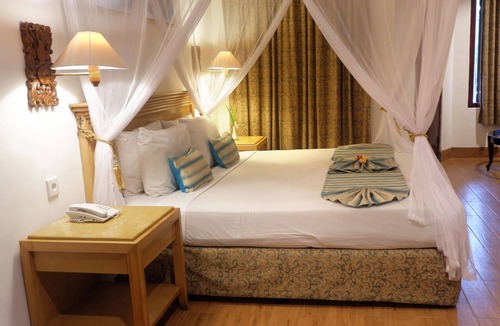 Dyanapura Hotel | Seminyak Paradiso Hotel
