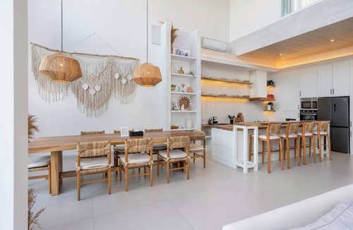 Dalung Villa | Serene Luxury Villa Near La Brisa and Echo Beach