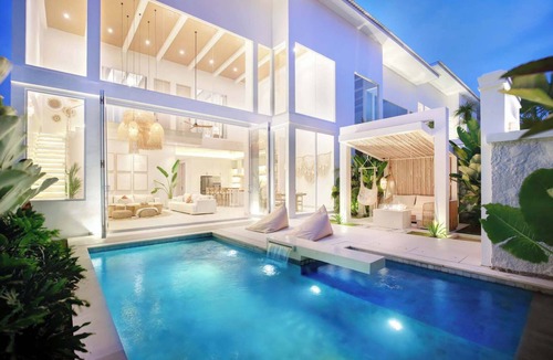 Dalung Villa | Serene Luxury Villa Near La Brisa and Echo Beach