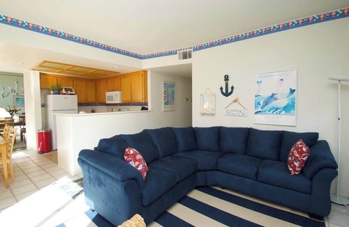 Westside Santa Cruz House | Serenity at Natural Bridges - 5 min Walk to Beach