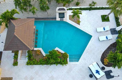 Leeward Settlement Villa | Shoreline Beach Villa