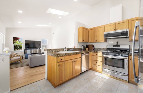 Opal Cliffs House | Sleeps 8 in the Jewell Box close to Privates and Pleasure Point
