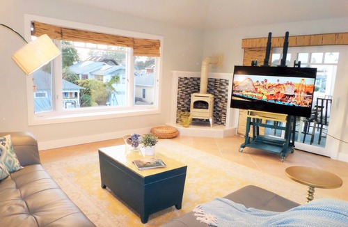 Eastside Santa Cruz House | Spacious CLEAN Updated Home. Luxury Amenities
