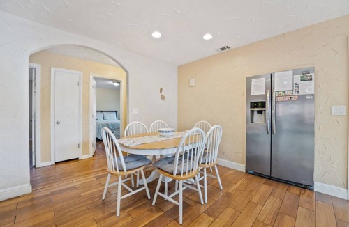 Westside Santa Cruz House | Spacious Open Floor Plan