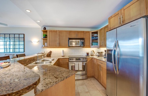 Grace Bay Condo | SPECIAL DISCOUNTED RATE!- Magical Oceanfront Holiday - Grace Bay Beach 1/2 bed