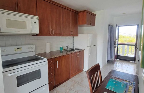 The Bight Apartment | Spectacular Grace Bay View studio - Short Walk to Beach, Restaurant and Bars