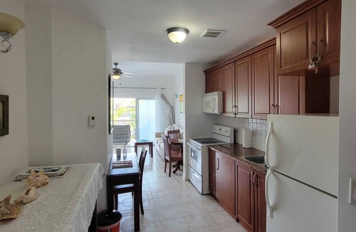 The Bight Apartment | Spectacular Grace Bay View studio - Short Walk to Beach, Restaurant and Bars