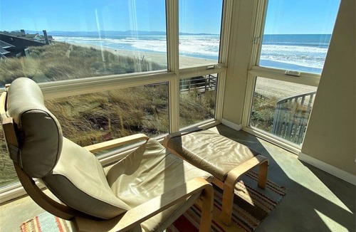 Watsonville House | Spectacular Modern Oceanfront at Pajaro Dunes * new grocery delivery!