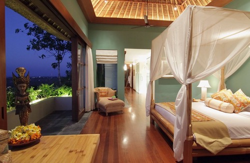 Taman Griya Villa | Stunning 8 Bedroom Villa Ocean View in Jimbaran;