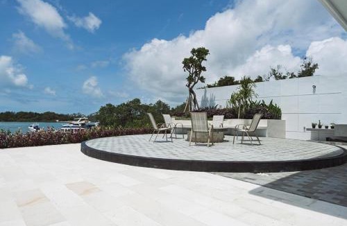 Tanjungbenoa Villa | Stunning Sea Front Villa 4BR Nusa Dua
