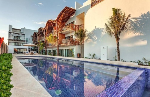 Isla Holbox Hotel | Stylish and Comfortable Stay in Holbox! Swimming Pool, Direct Beach Access!