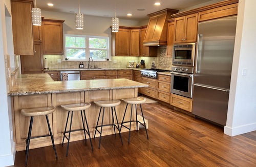Scotts Valley House | Summer Rental! Escape the hustle and bustle- be close to the beach and redwoods!
