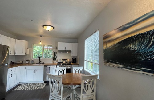 Beach Hill - Beach Flats House | Sunlit Surf Retreat