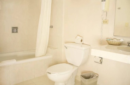 Puerto Juarez Resort | Sunny 1 Bedroom with Marina view in Family Friendly Cancun resort