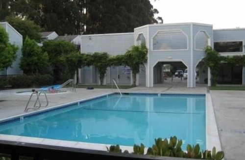 Aptos Condo | Sunny Condo- Pool&Spa, Capitola Village near! New Bath Remodeled Kitchen 2023!