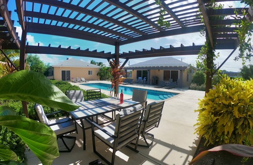 Long Bay Villa | SunSeaSand - 1Bdrm Seaside Unit A - Long Bay Hills