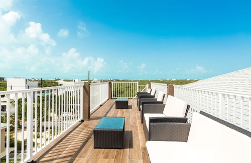 Long Bay Villa | SunSeaSand - 1Bdrm Seaside Unit A - Long Bay Hills