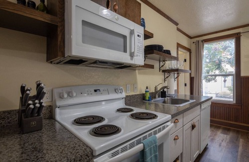 Market District Apartment | Sunset - Rhodee #1: Close to UO/Autzen