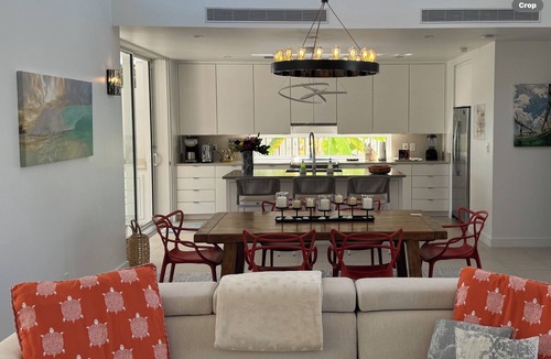 Leeward Settlement Villa | SunsetOne Beach Villa - Golf Cart 6 seats, Kayaks, SUPs; Free Beach Set Up