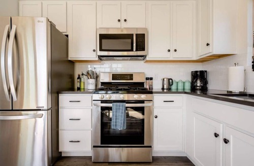 Seabright House | Surf House, Walk to the Santa Cruz Beach Boardwalk