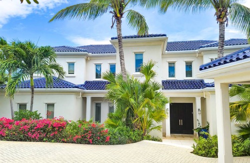 Blue Mountain Villa | 28 m² Villa ∙ 5 bedrooms ∙ 10 guests