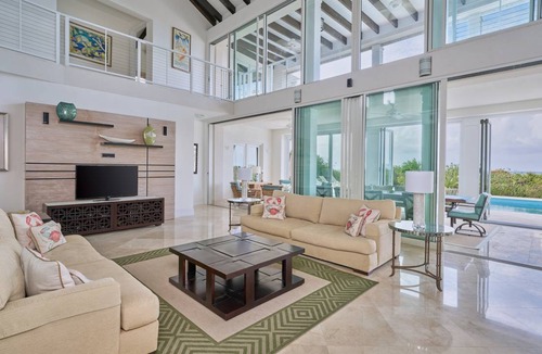 Blue Mountain Villa | 28 m² Villa ∙ 5 bedrooms ∙ 10 guests