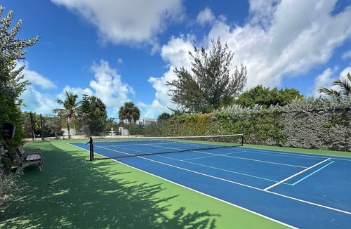 The Bight House | TC Villas -Conch Beach -Luxe Family Retreat w/Pool, Hot Tub & Pickleball