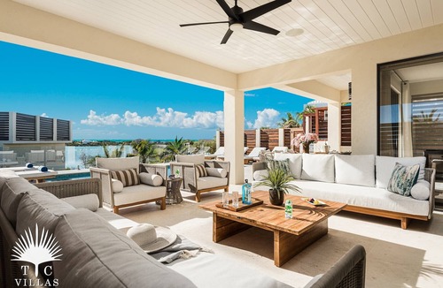 Ocean Point Villa | TC Villas -Evie -Modern Villa w/Pool, Kayaks & Access to Beach