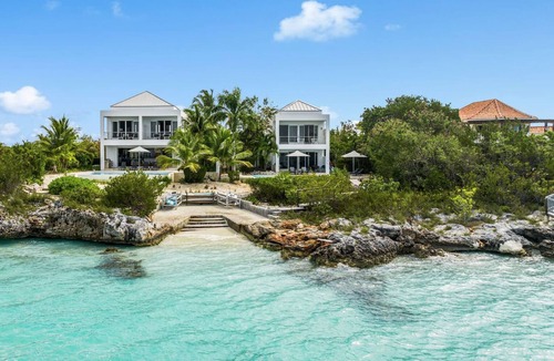 Ocean Point House | TC Villas -Miami Vice One -Romantic Ocean & Bay Escape