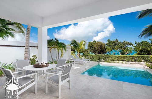 Providenciales House | TC Villas -Ocean Edge -Luxe Private Pool & Beach View