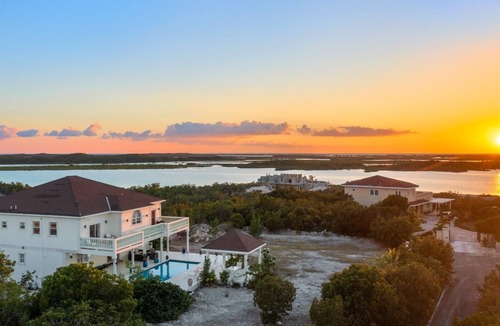 Ocean Point Villa | The Babbington Villa