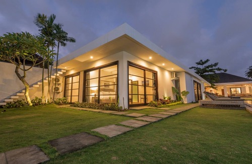 Central Seminyak Villa | The Christina Estate