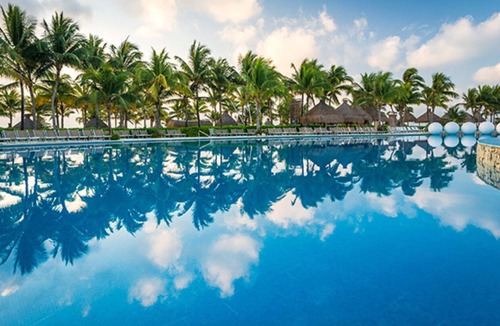 Villa Juarez House | THE GRAND BLISS TWO BEDROOM SUITE
