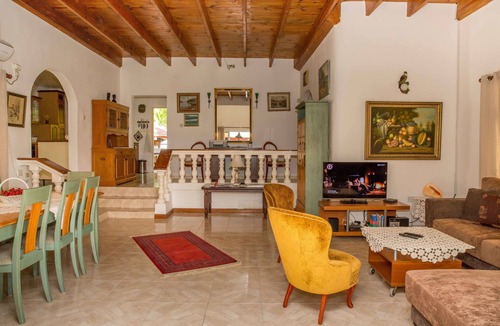 Mahe Island House | The Orchard Holiday Home