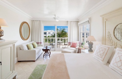 Grace Bay Hotel | The Palms, 3-bedroom Deluxe Oceanfront Suite – Infinity Pool & Beach Access