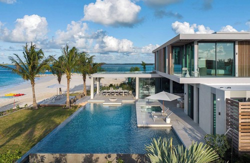 Providenciales Villa | The Point - An architectural jewel on the Grace Bay shoreline