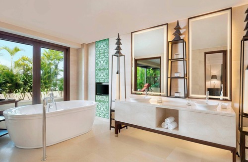 BTDC Hotel | The St. Regis Bali Resort