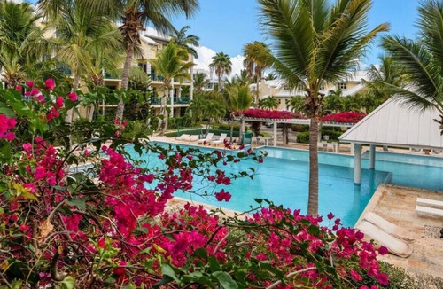 The Bight Apartment | The Yacht Club - Extra Large 2 Bedroom Condo