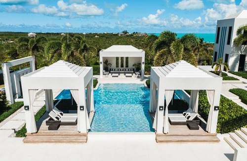 Long Bay Hills Villa | Triton Villa - Fully Staffed Luxury Beachfront Property