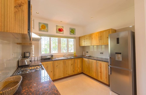 Amitie Villa | Tropic Villa Annex