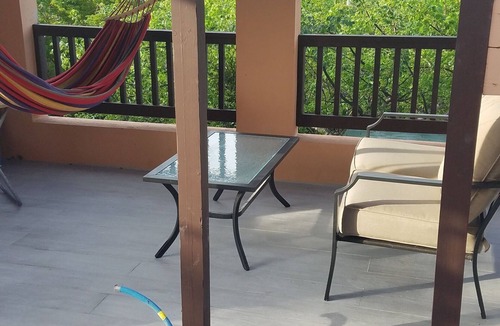 The Bight Apartment | Turtle Cove Vista - steps to Provo's best snorkeling and marina