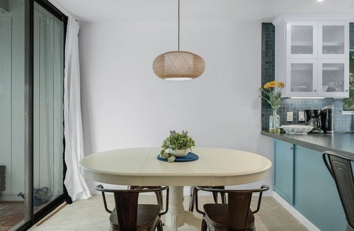 Eastside Santa Cruz House | Twin Lakes Coastal Retreat