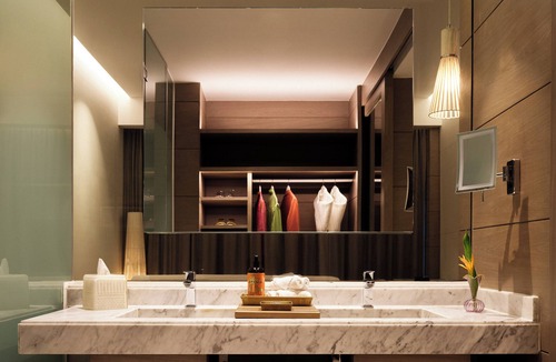 Punta Sam Hotel | Upscale Resort Suite with Exclusive Lounge, Spa and Pool Access