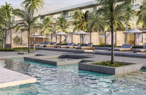 Punta Sam Hotel | Upscale Resort Suite with Exclusive Lounge, Spa and Pool Access
