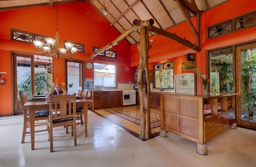 Denpasar Timur Villa | Vibrant Soulful Bali Home for Short Term Rent